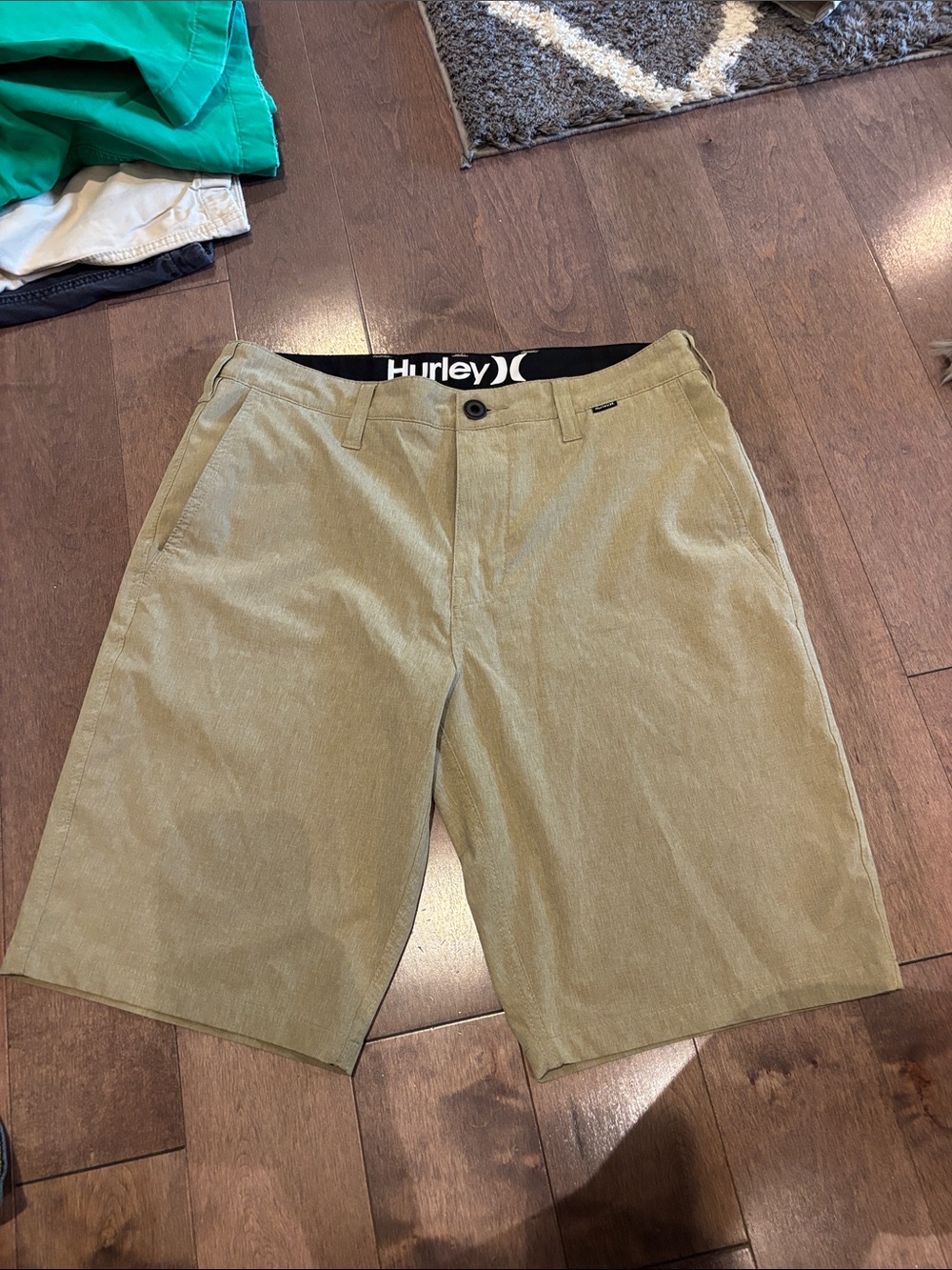 Hurley Men's Olive-Tan Flat Front Corduroy Shorts